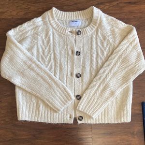 White knit Caridgan